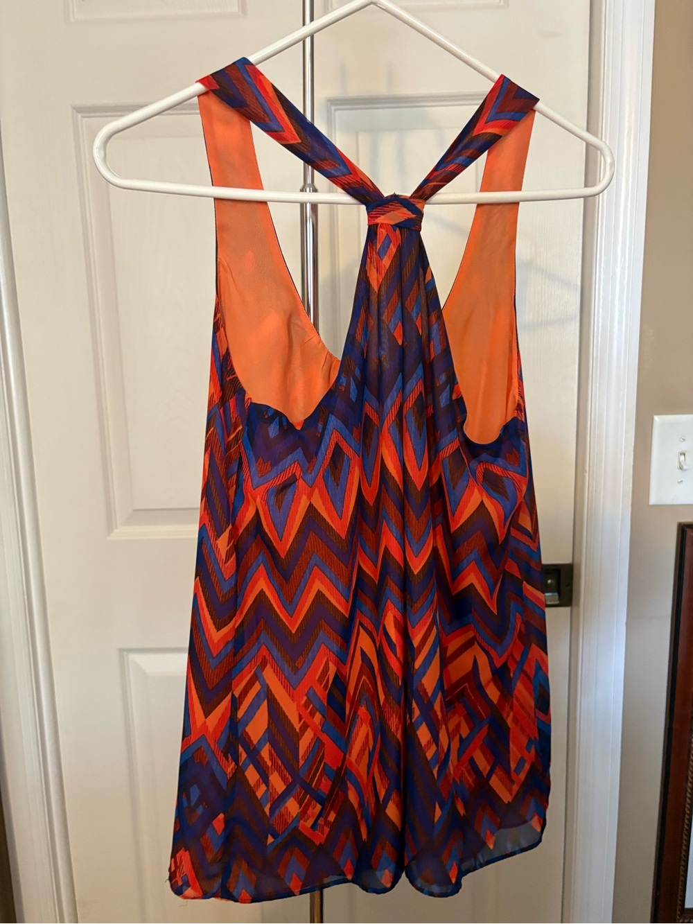 Patterned Racerback Blouse - Picture 2 of 3